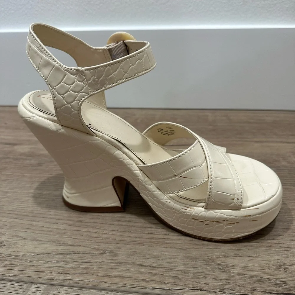 Circus Sam Edelman Peony platform Cream Wedge Sandal funky retro patent heels